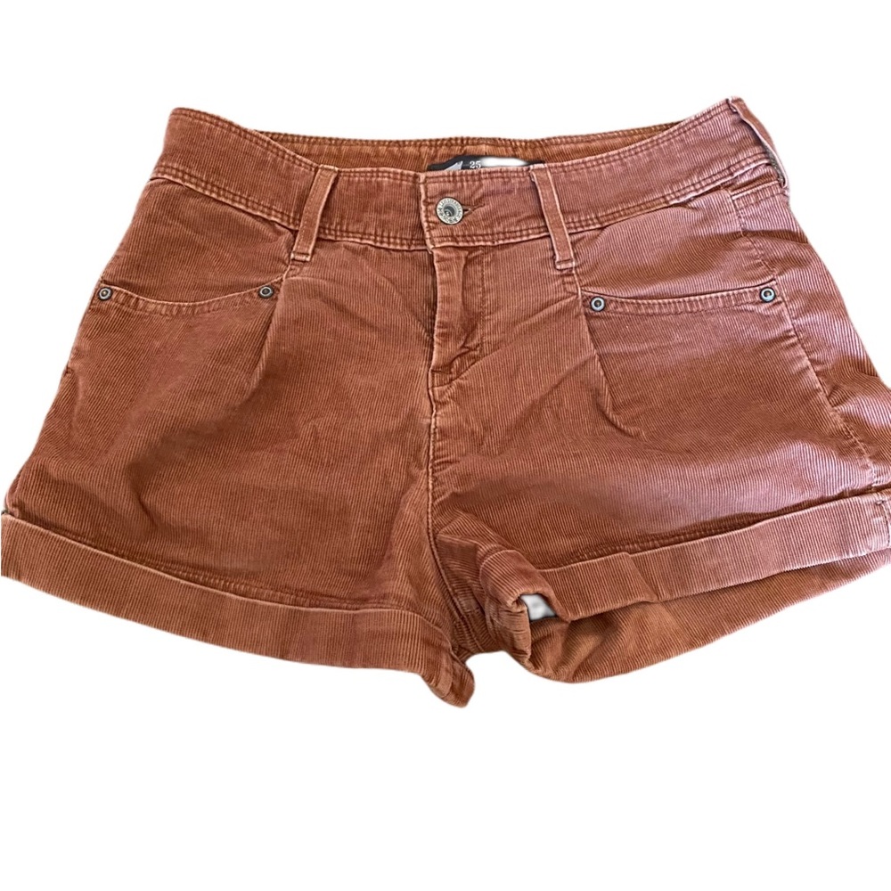 Levi’s Corduroy Shorts Size 25 Clay color